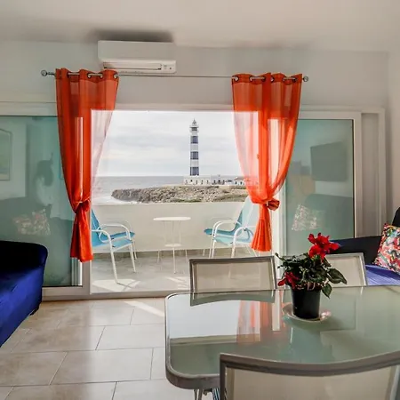 Vista Faro-apartamento Con Balcon Que Mira Al Mar Apartment Cala'N Bosch (Menorca)